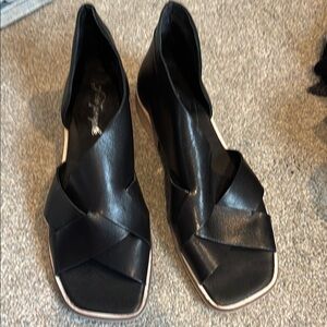 Free People size 40 Black Women's open toe Shoes